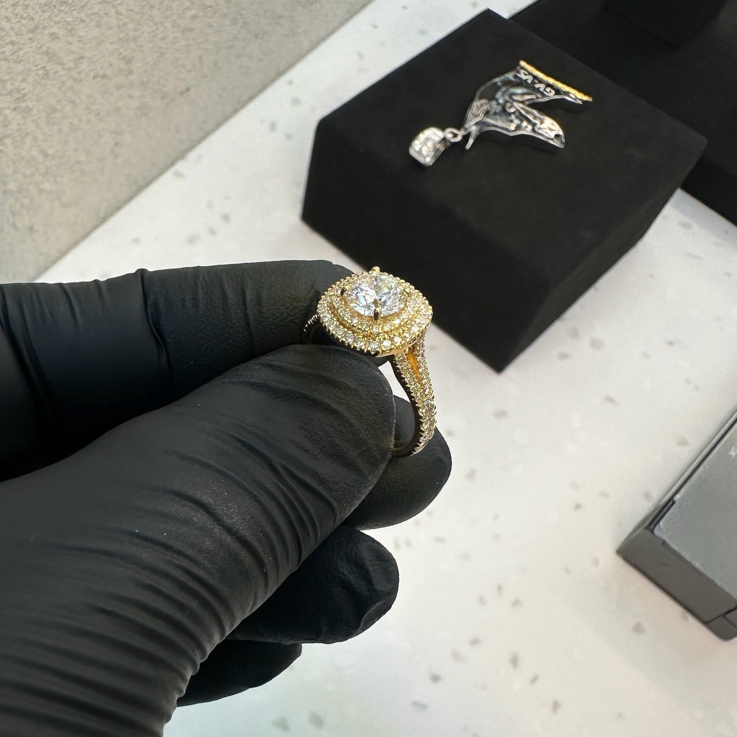 Gold Round Cut Ring