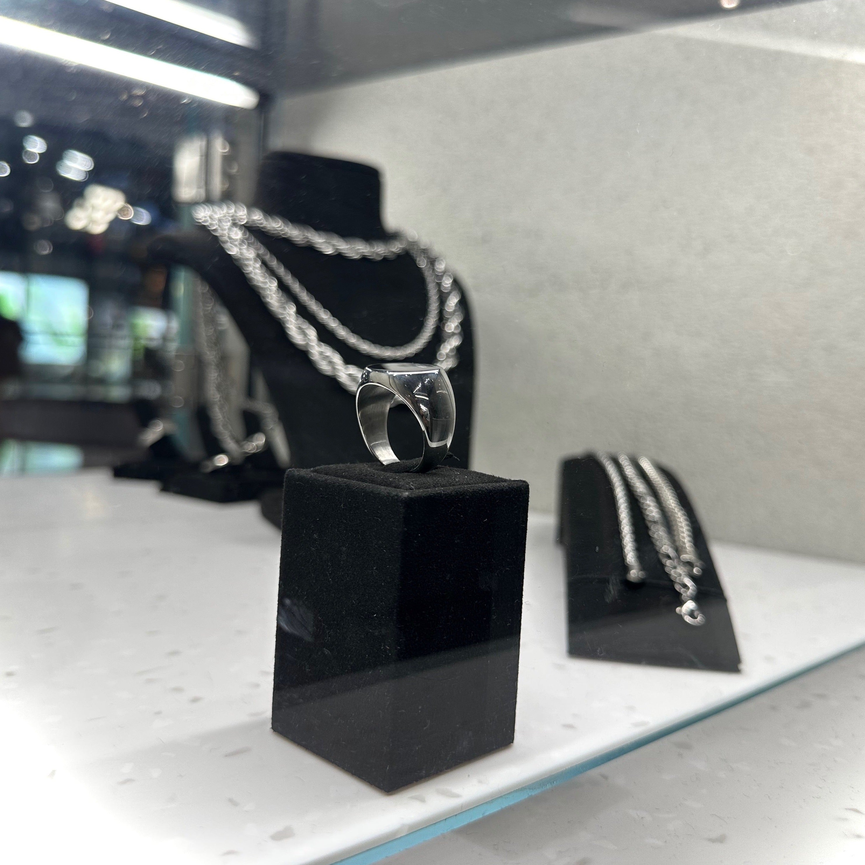 Rounded Signet Plain Omniproof Ring