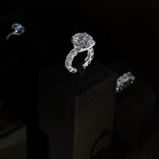 Super Engagement Ring