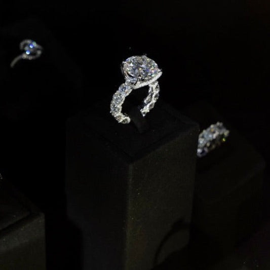 Super Engagement Ring