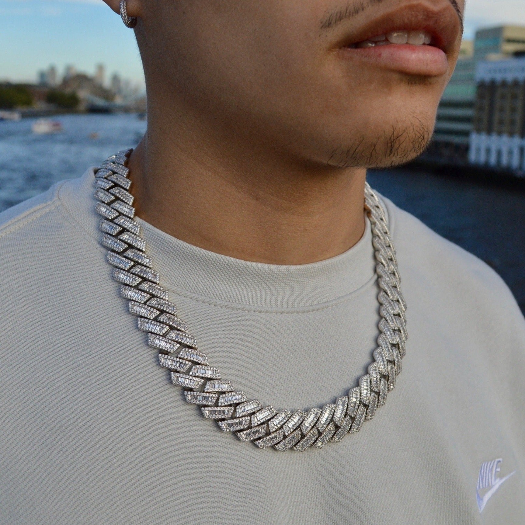 21mm Baguette Prong Cuban