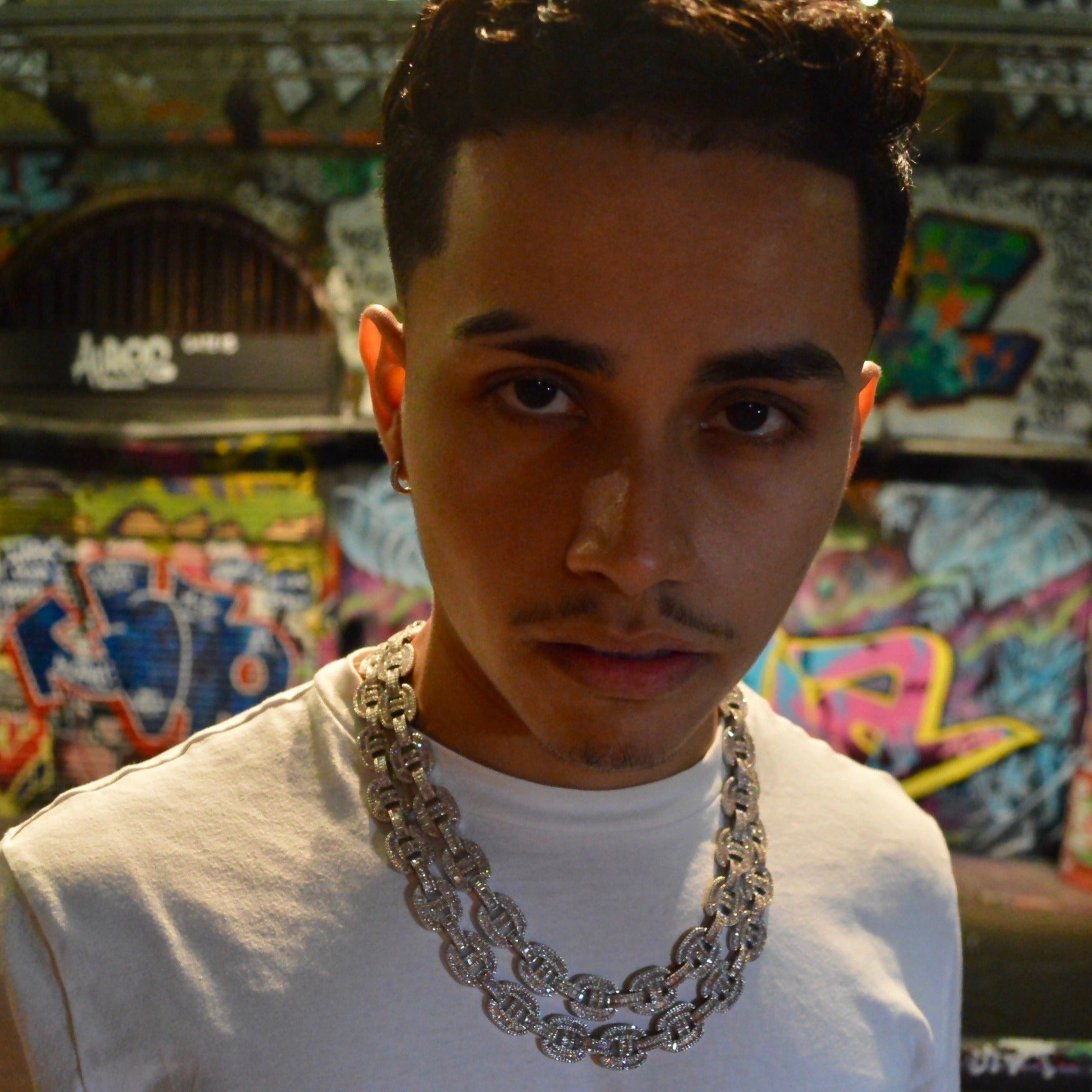 Gucci Baguette Chain