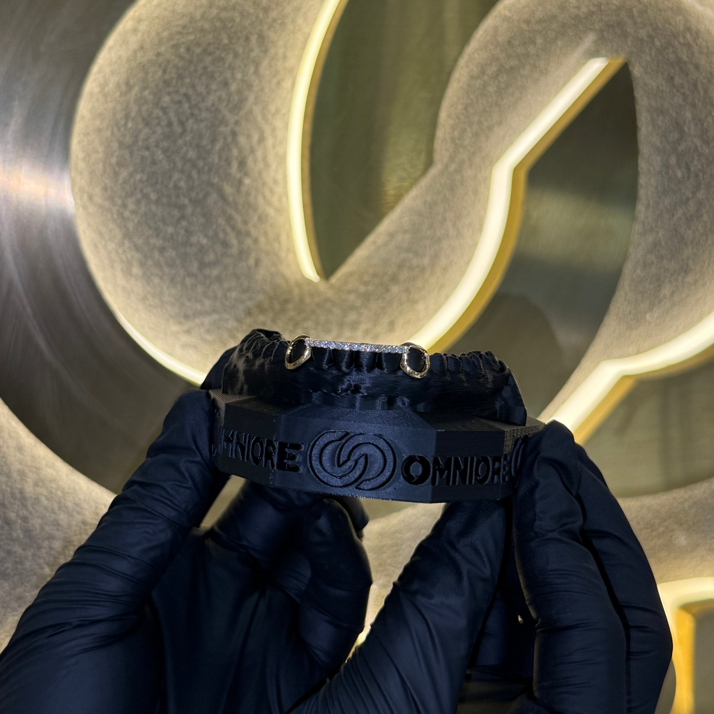 Bottom Window Canine- Canine  Bar | Iced Bar