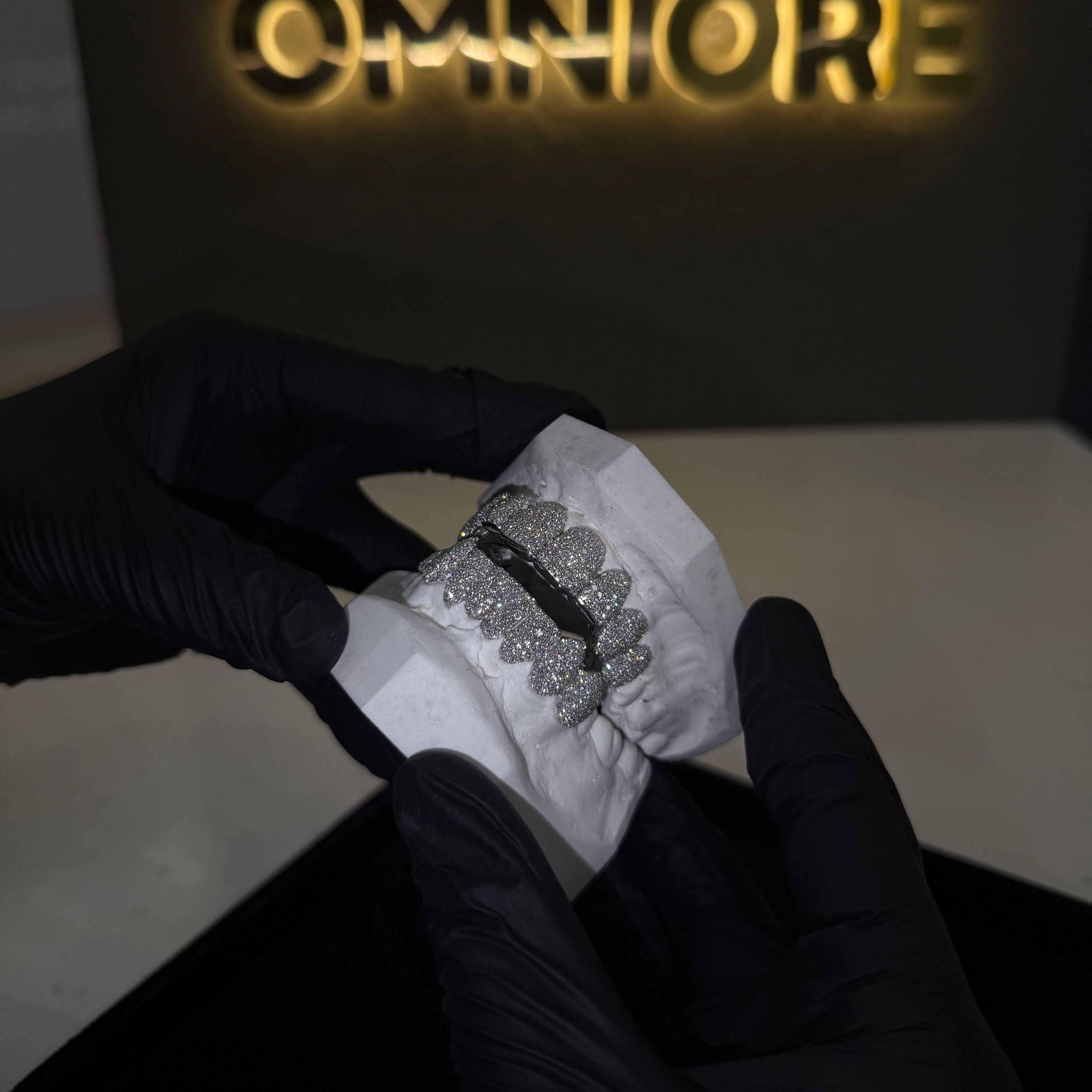 Iced Out Honeycomb Set Grillz