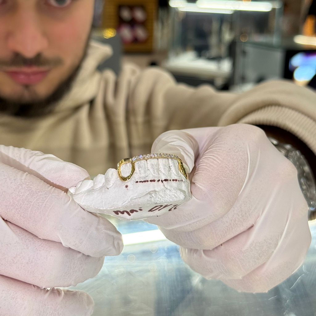 Bottom K9 - K9 Bar Iced Grillz